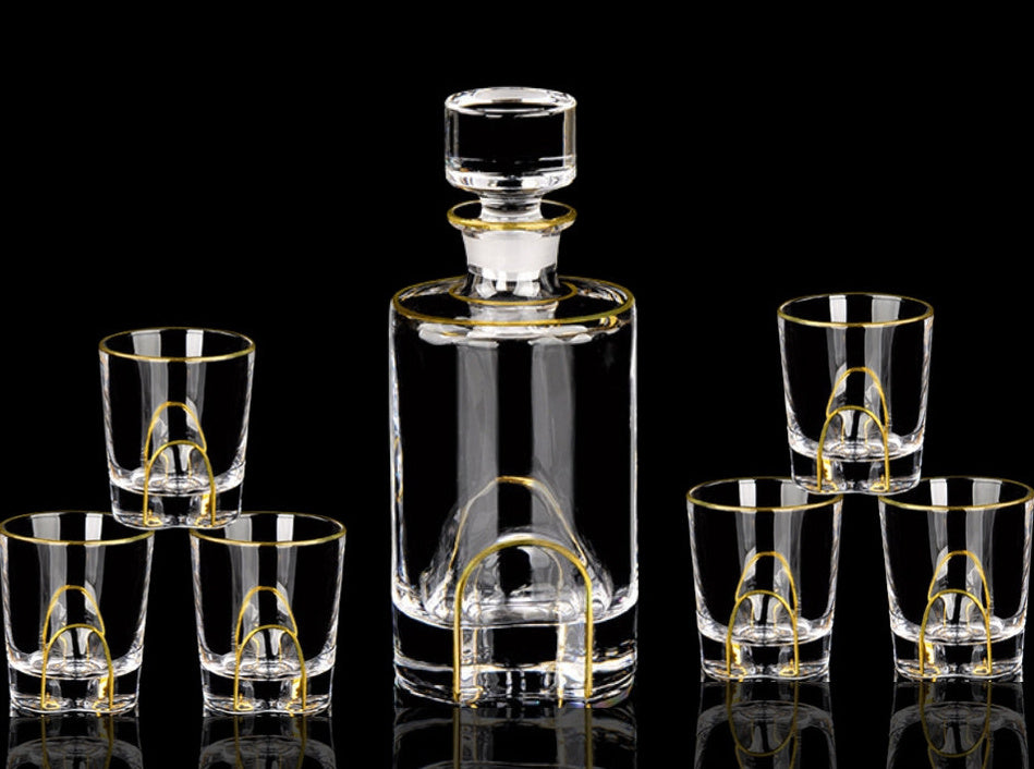 Crystal Glass Se witht Gold Details